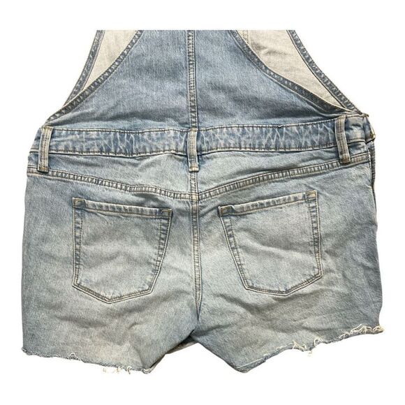 Isabel Maternity by Ingrid & Isabel Denim Shortall size 6 Blue Overall Shorts - Picture 6 of 14